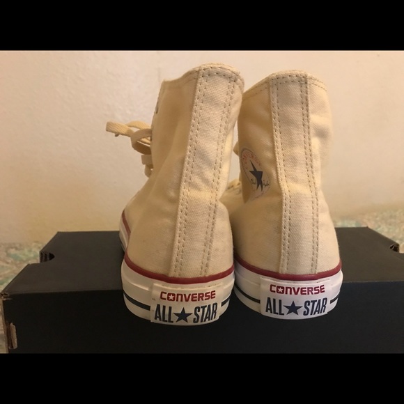 Converse- All Star Hi White. Unisex - Picture 5 of 5